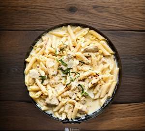 Cheesy White Sauce Pasta Non Veg [Penne]