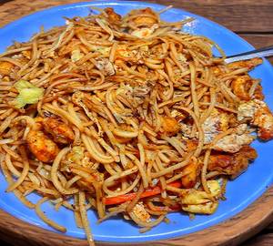 Chicken Schezwan Noodles