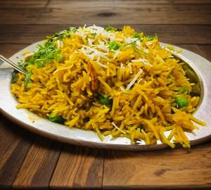 Himachali Veg Pulao with Curd