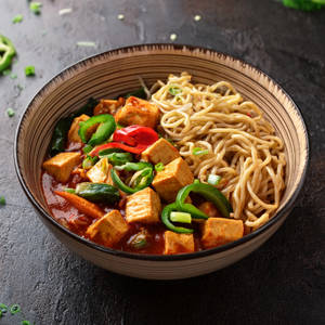 Chilly Paneer With Noodels