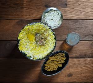 Chicken Chaap With Tawa Roti Combo 