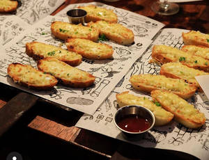 Cheesy Garlic Bread