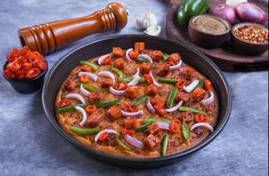Peri Peri Chicken Pizza