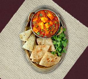 Mattar Paneer, Tawa Roti Butter, Rasgulla