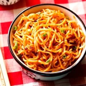 Schezwan Egg Fried Noodles