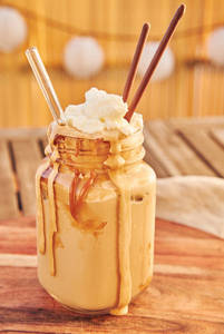 BUTTERSCOTCH SHAKE