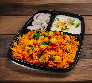 Paneer Bhurji Rice with Raita