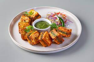 Bharwan Paneer Tikka