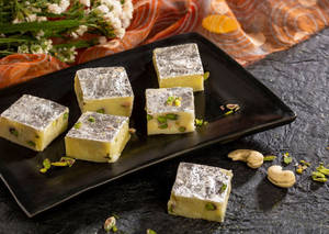 Pista Burfi