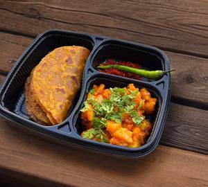 Sukhi Bhaji + Thepla 3 Pcs + Papad [Combo]