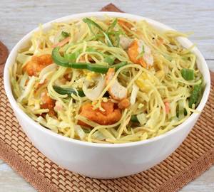 Egg Chicken Noodles