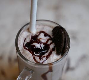 Chocolate Oreo Shake