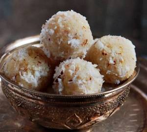 Coconut Laddoo (4 Pcs )