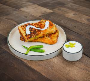 Dahi Chilli Toast