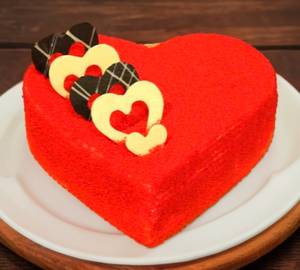 Redvelvet heart shape cake
