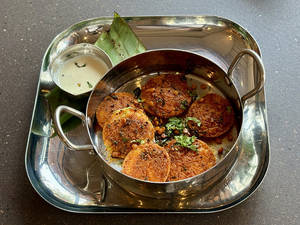 Baby Podi Idli [6 Pieces]