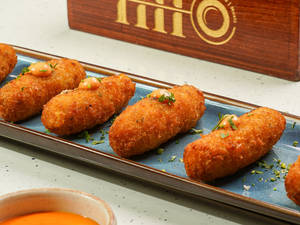 Cheese & Corn Croquettes (6 Pcs)