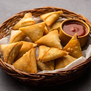 Chana dal samosa