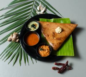 Butter masala dosa