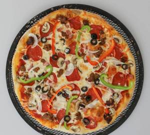 Spicy veg supreme pizza medium