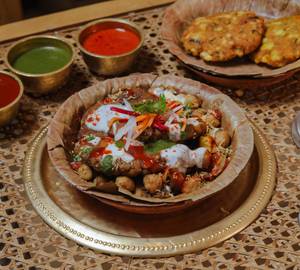 Aloo Tikki Chaat