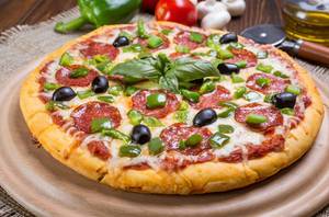 Black olive and capsicum pizza [regular, 6.5 inches]