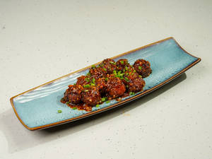 Street Style Veg Manchurian (10 Pcs)