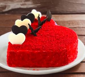 Red velvet heart shape cake 500 gram