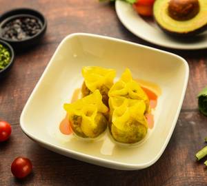 Veg Tom Yum Dimsum (4 pcs)