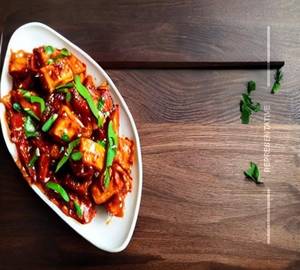 Classic chilli paneer