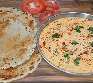 Rajwadi Dahi Tikhari + 2 Butter Bhakri & Papad [Full Meal]
