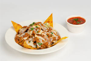 Bean-loaded Tortilla Chips With Salsa