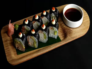 Spicy Tofu Avocado Maki