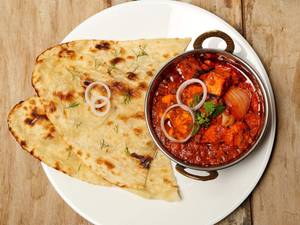 Kadai Paneer With 2Naan/Laccha Parantha
