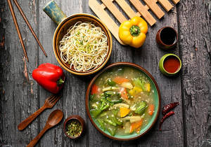Cantonese Gravy Noodles