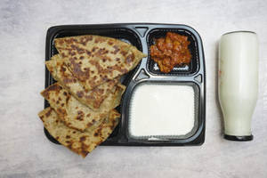 Gobi Paratha +lassi/chaas