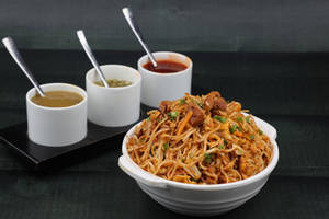 Schezwan Chicken Noodles