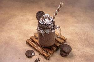 Creamy Oreo Thick Shake