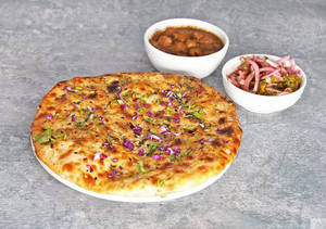 Stuffed Masala Kulcha