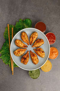 Veg Fried Momos[6 pcs]