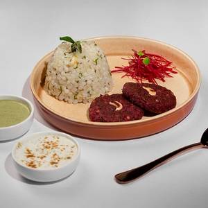 Sabudana Khichdi With Chukandari Kebab