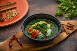Basil Rice With Cream Curry Bowl [Serves 1]