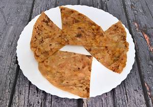 Aloo Paratha Tawa