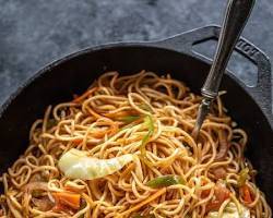 Veg chowmin with veg chilli