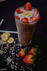 Strawberry Banana Oats Smoothie