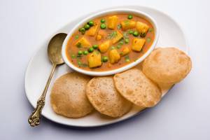 6 puri and sabzi