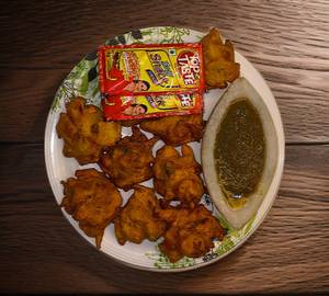 Pyaaz pakoda
