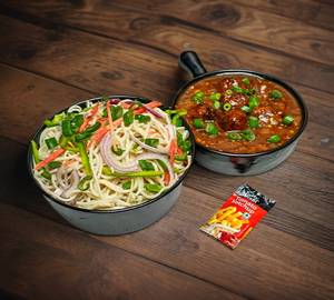 Veg Noodles With Veg Manchurian Gravy [Half
