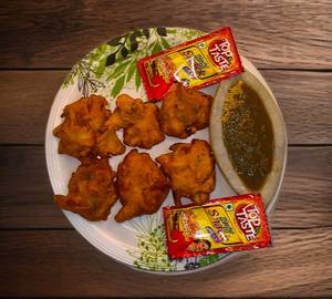 Aloo pyaaz pakoda