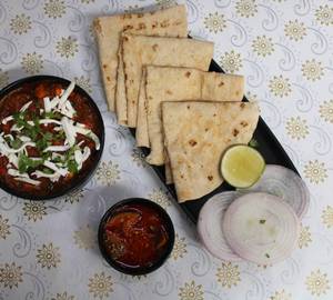 Paneer Lababdar [250ml] with 4 tawa roti